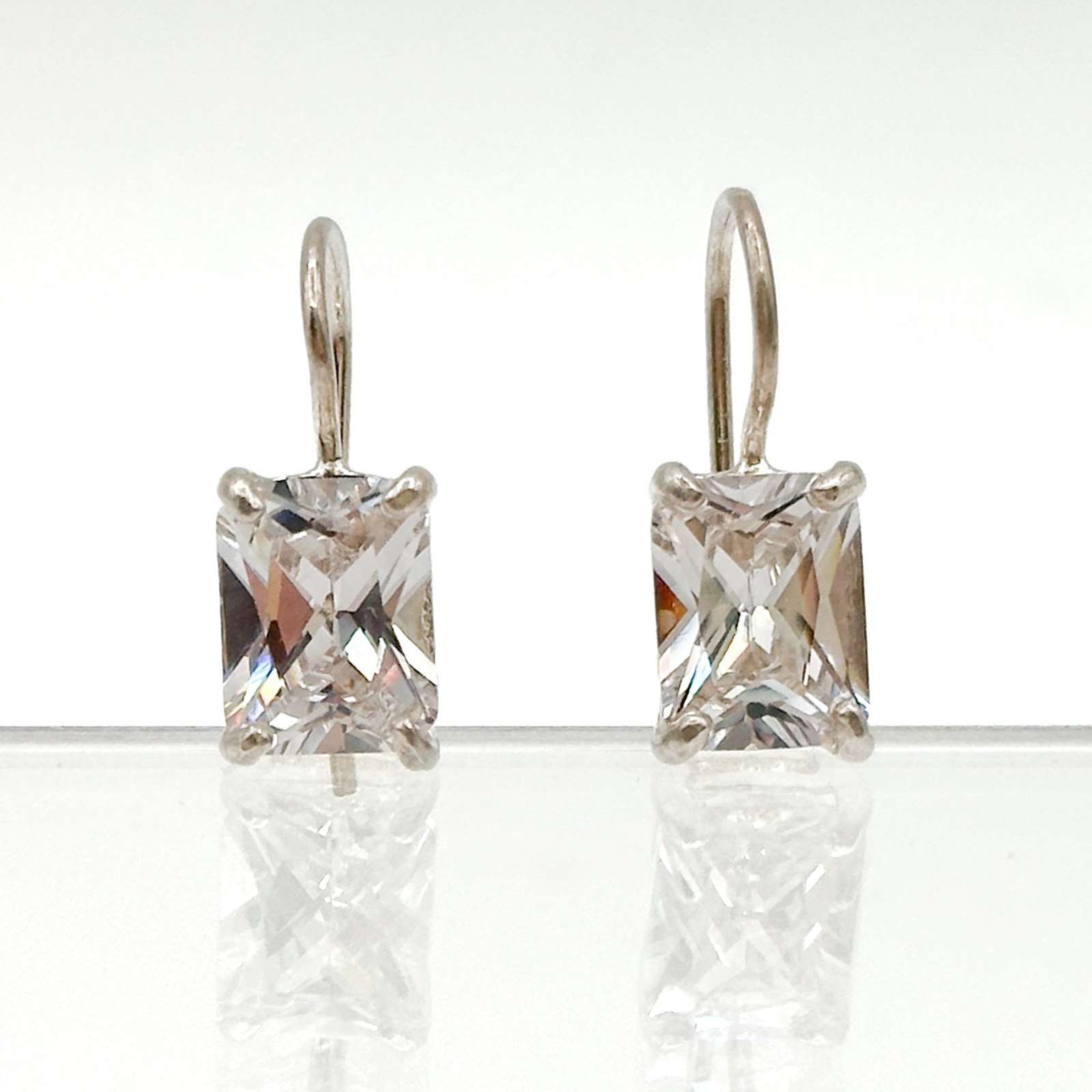 Designer Silpada Cz Earrings Sterling Silver Cubic Zirconia Fish Hook Drop